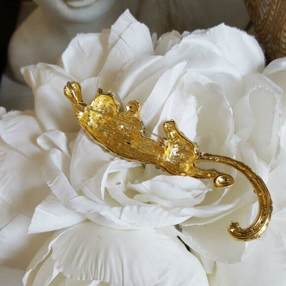 NEW! BEAUTIFUL Leopard BROOCH CRYSTALS - Picture 2 of 4